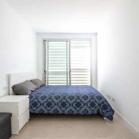 House Near The W Sea View, Jaca Ferienhaus *