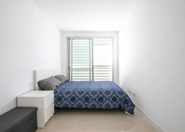 House Near The W Sea View, Jaca Ferienhaus *